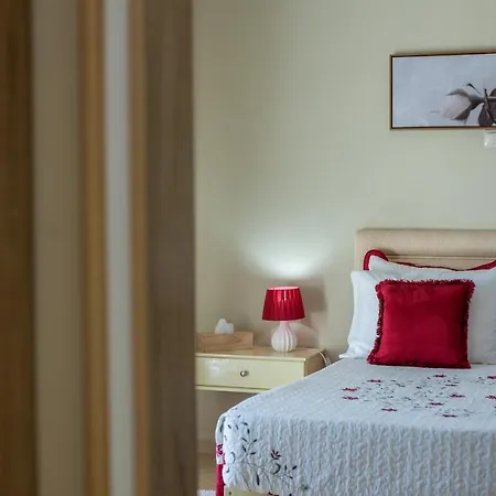 Nikos & Vassilis Kefalonia