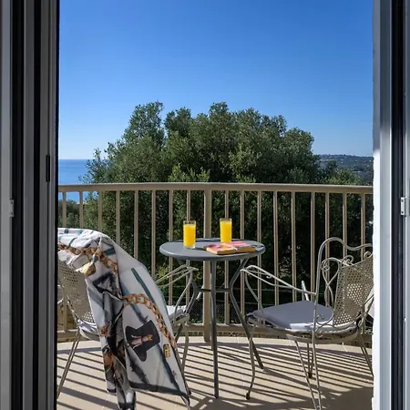 Nikos & Vassilis Kefalonia * Vlachata